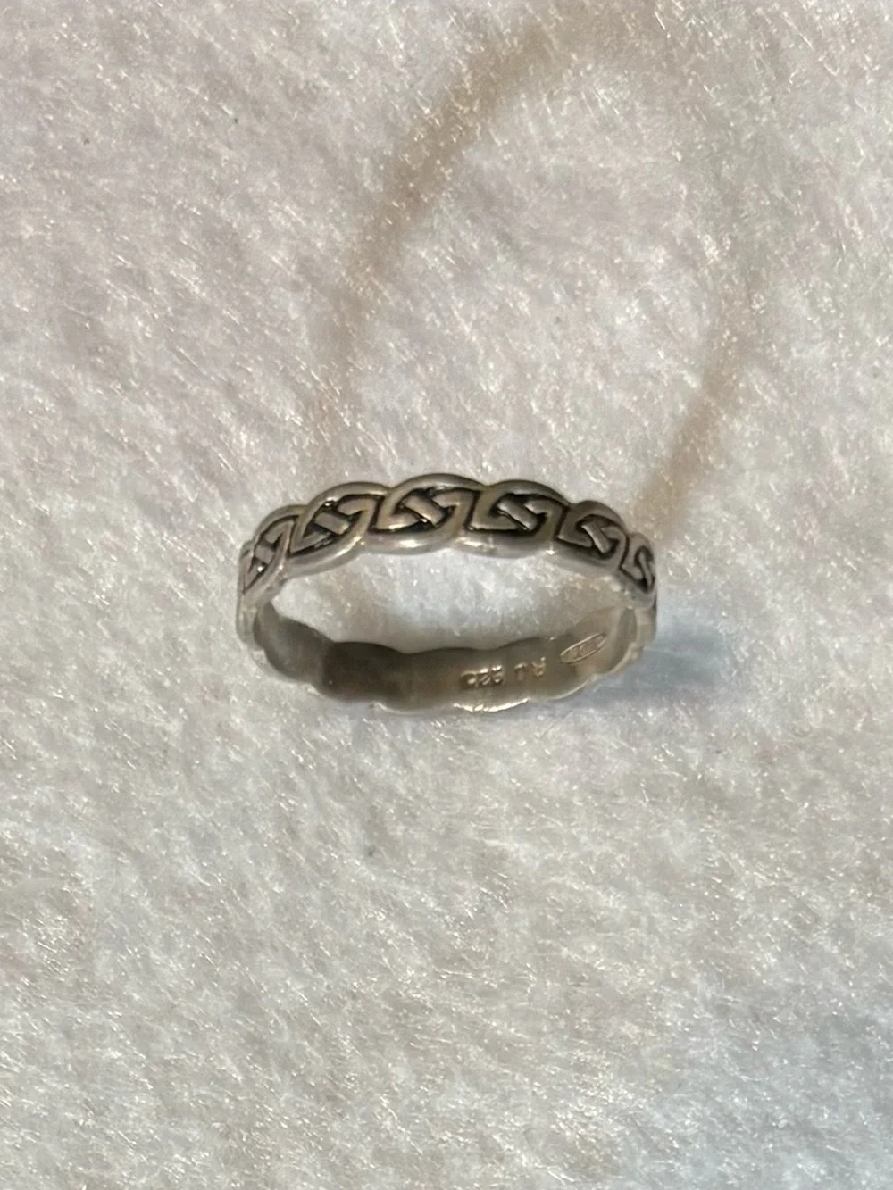 Avon 925 Silver Celtic Knot Band Ring Size 9